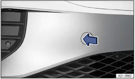 Volkswagen ID.4 tapa del paragolpes delantero retirada para acceder al punto de remolque